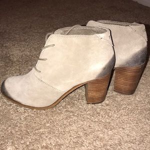 Toms boot heels
